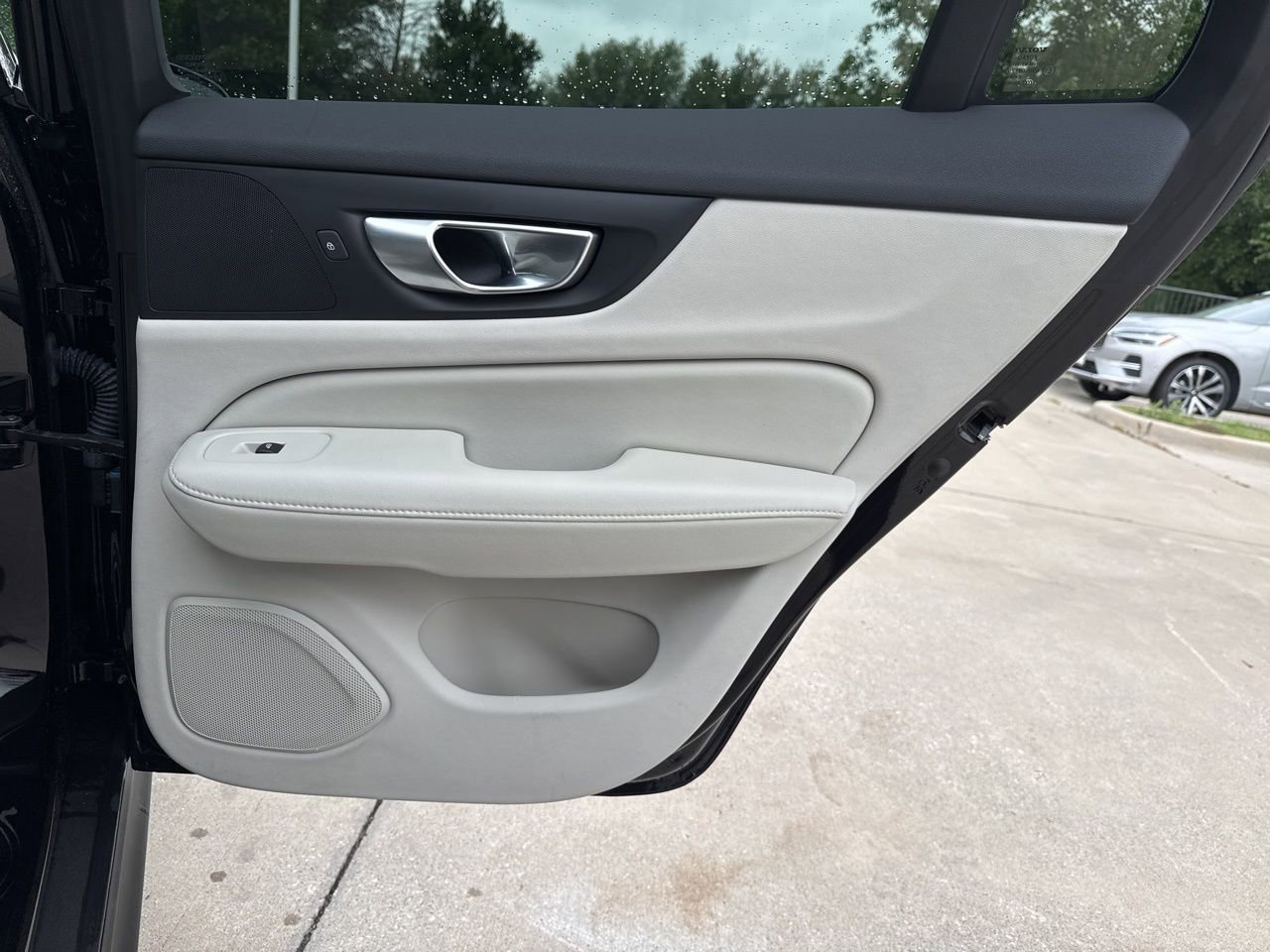 Certified 2025 Volvo V60 B5 Cross Country Plus image 14