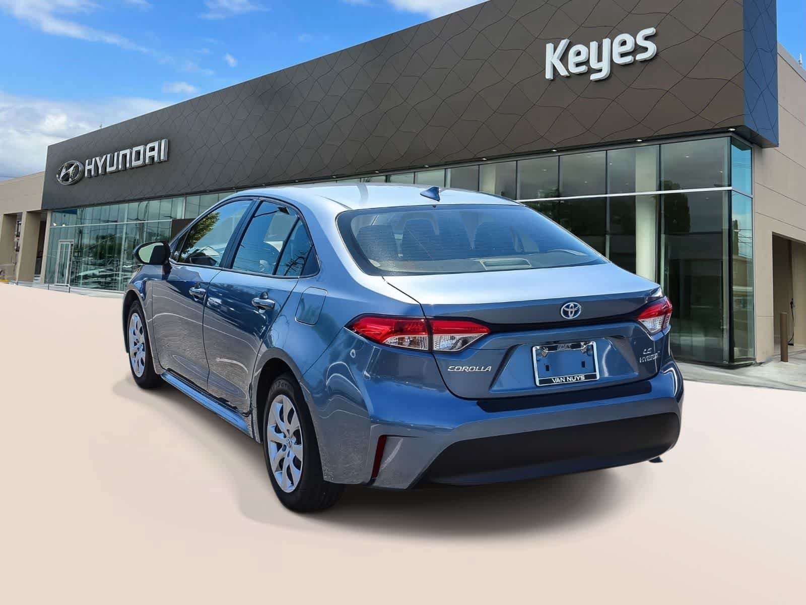 Used 2023 Toyota Corolla LE w/ Carpet Mat Package (TMS) FWD image 7