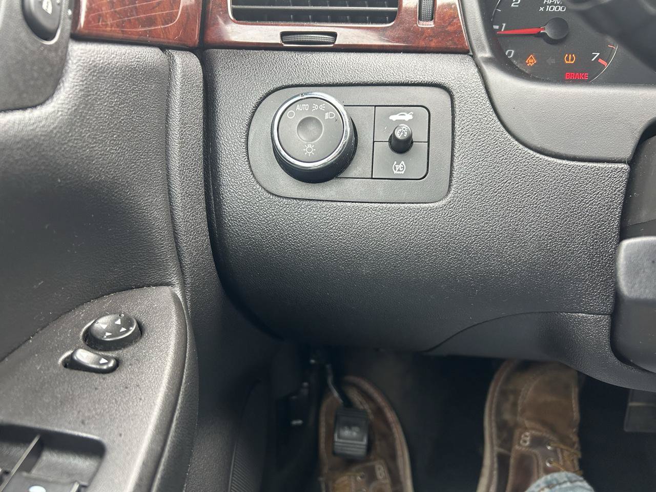 Used 2007 Chevrolet Impala LT w/ Preferred Equipment Group FWD image 24