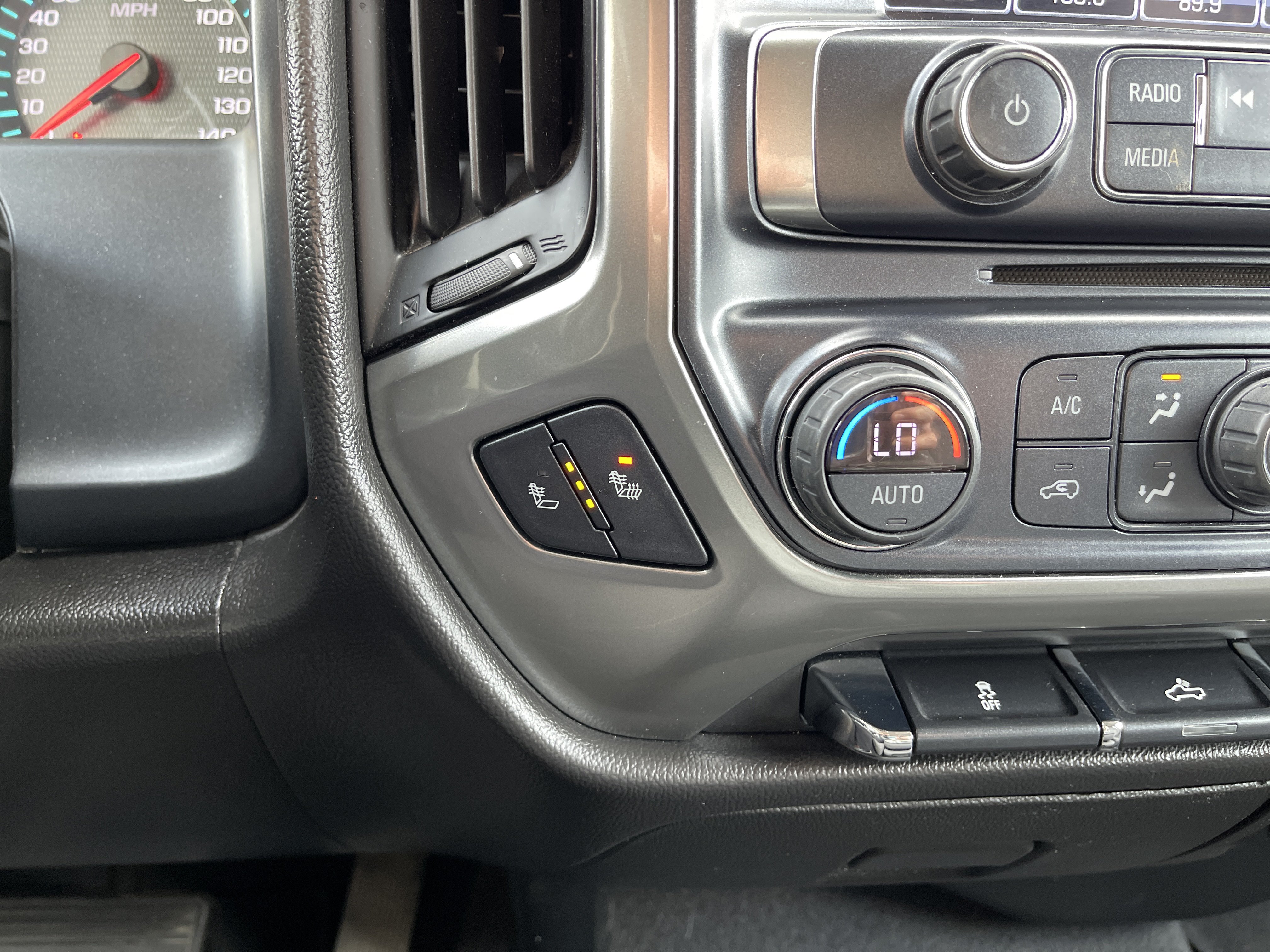 Used 2019 Chevrolet Silverado 1500 LT w/ All Star Edition AWD/4WD image 20