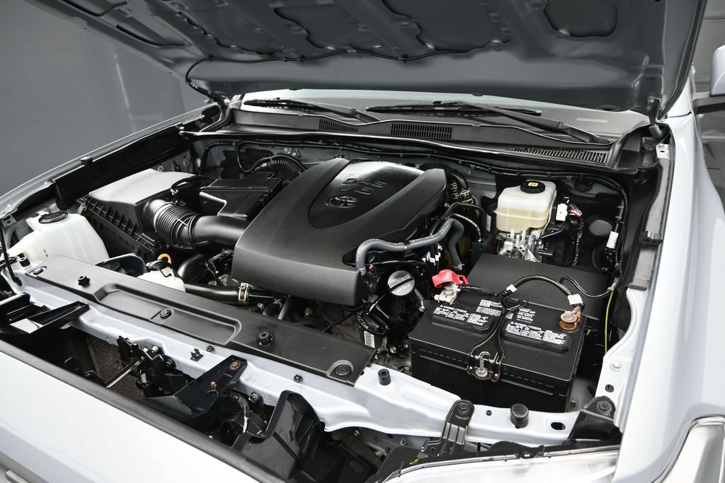 Used 2021 Toyota Tacoma 4x4 Double Cab image 4