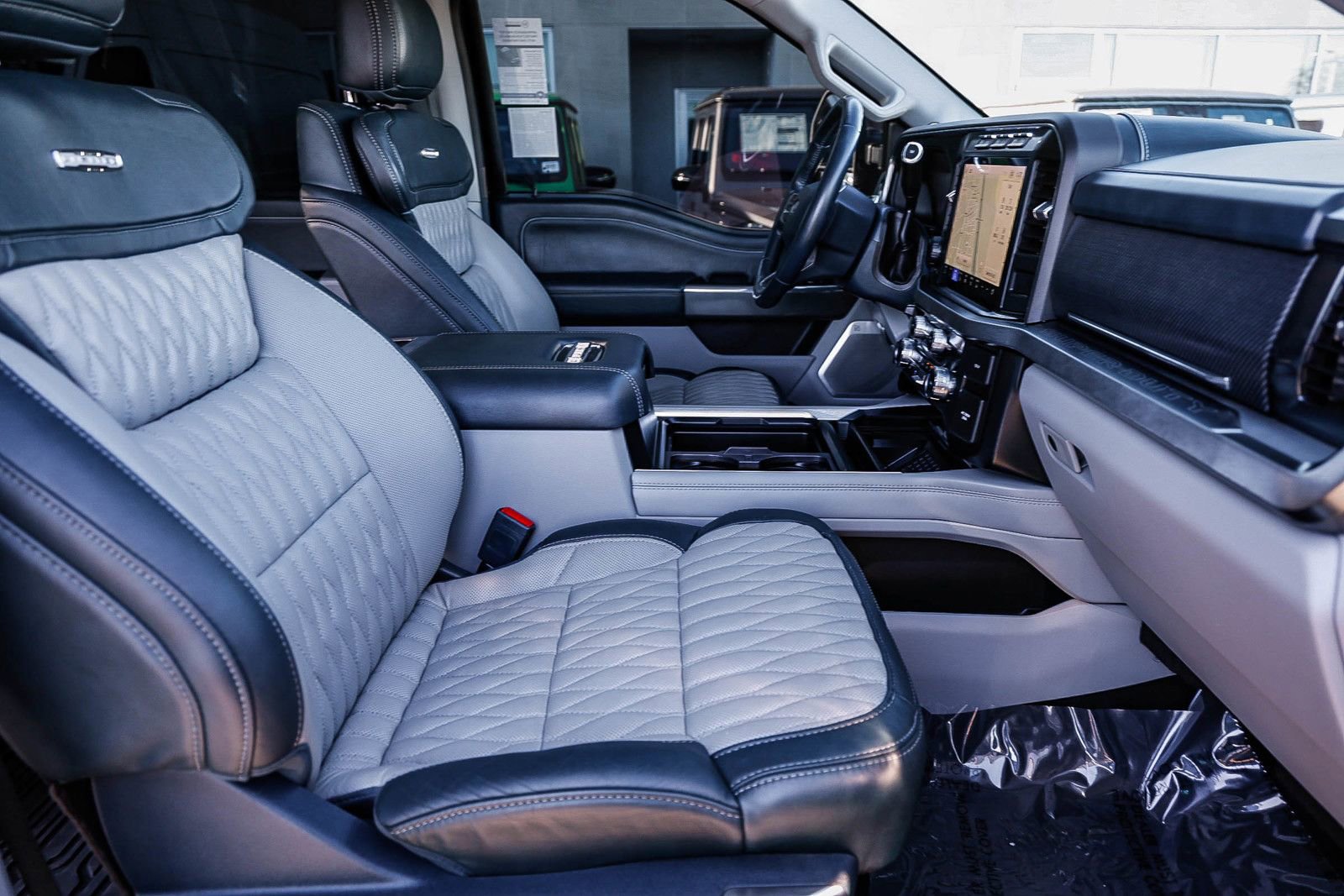 Used 2023 Ford F250 Limited w/ FX4 Off-Road Package image 17