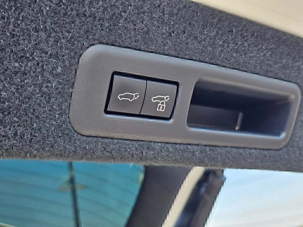 Used 2022 Lexus RX 450h AWD w/ Premium Package image 16