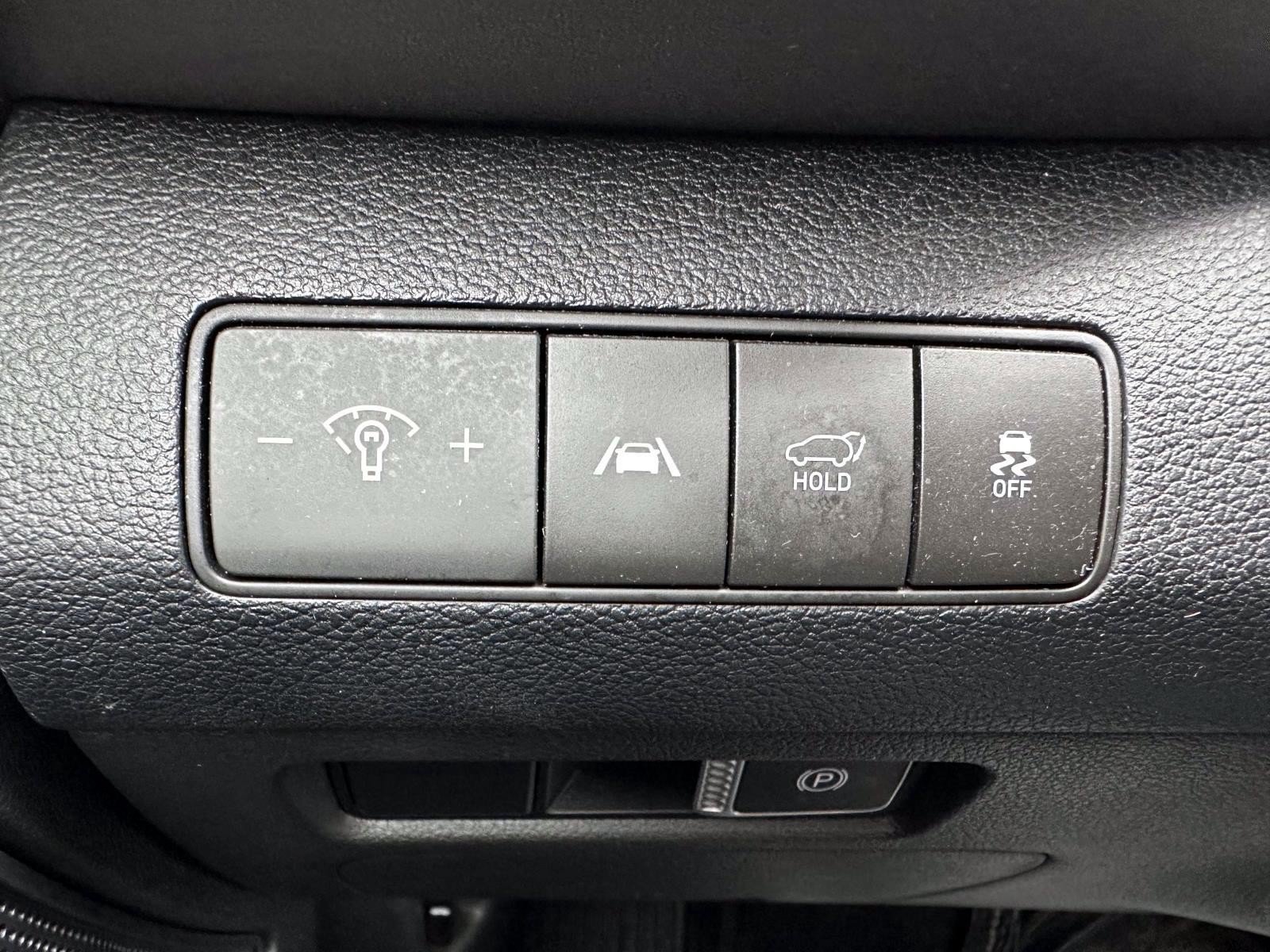 Used 2023 Hyundai Santa Fe SEL AWD/4WD image 16