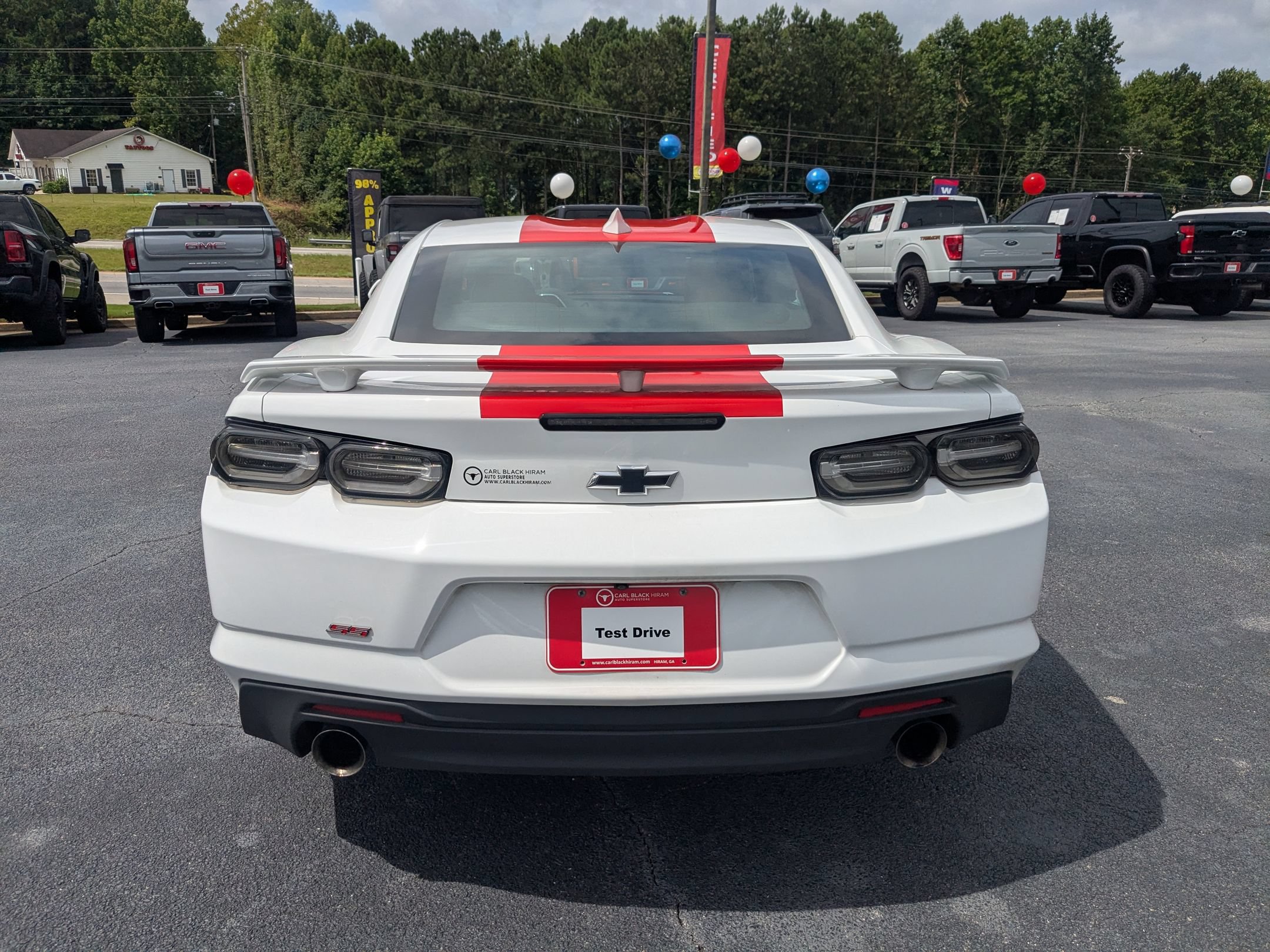 Used 2022 Chevrolet Camaro SS RWD image 6