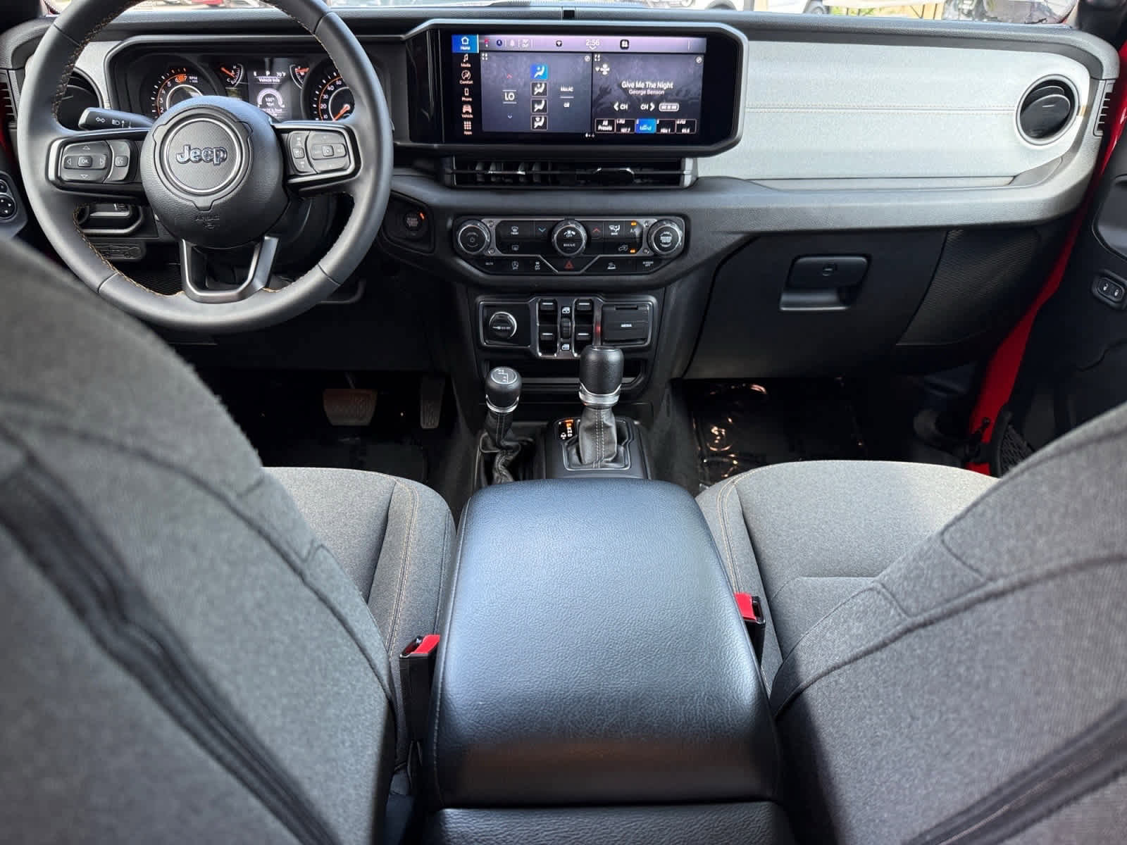 Used 2024 Jeep Wrangler Unlimited Sport AWD/4WD image 13