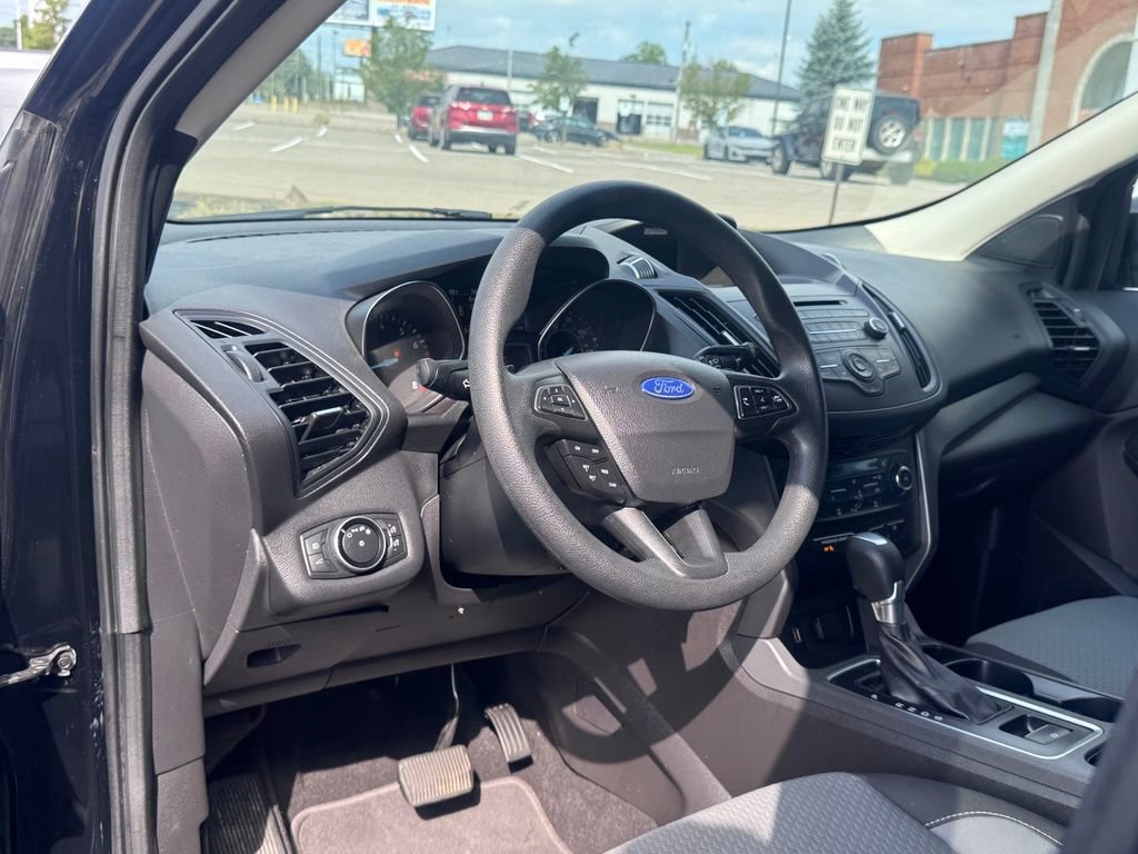 Used 2017 Ford Escape SE AWD/4WD image 13
