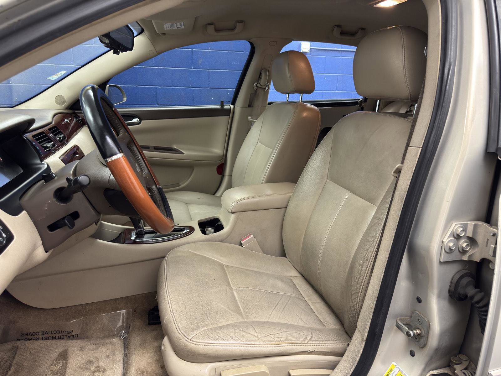 Used 2008 Chevrolet Impala LT w/ Luxury Edition Package image 19