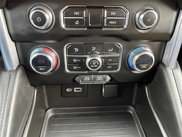 Used 2023 GMC Yukon XL SLE image 21