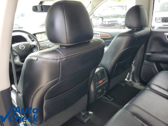 Used 2020 Nissan Pathfinder Platinum FWD image 14