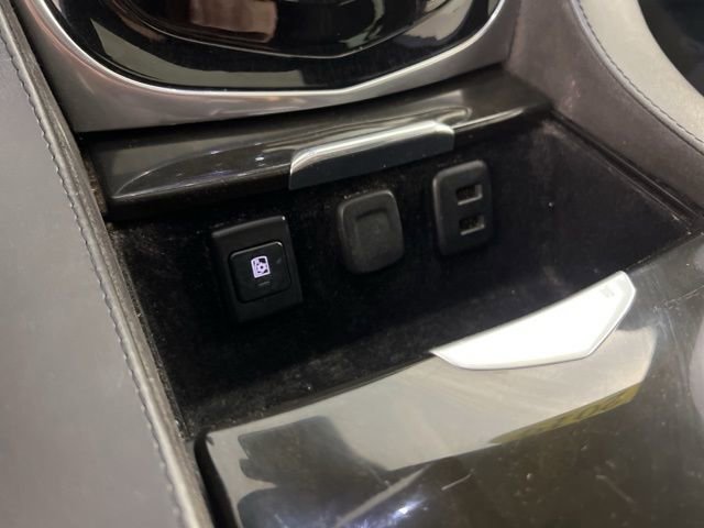 Used 2019 Cadillac Escalade Platinum image 26
