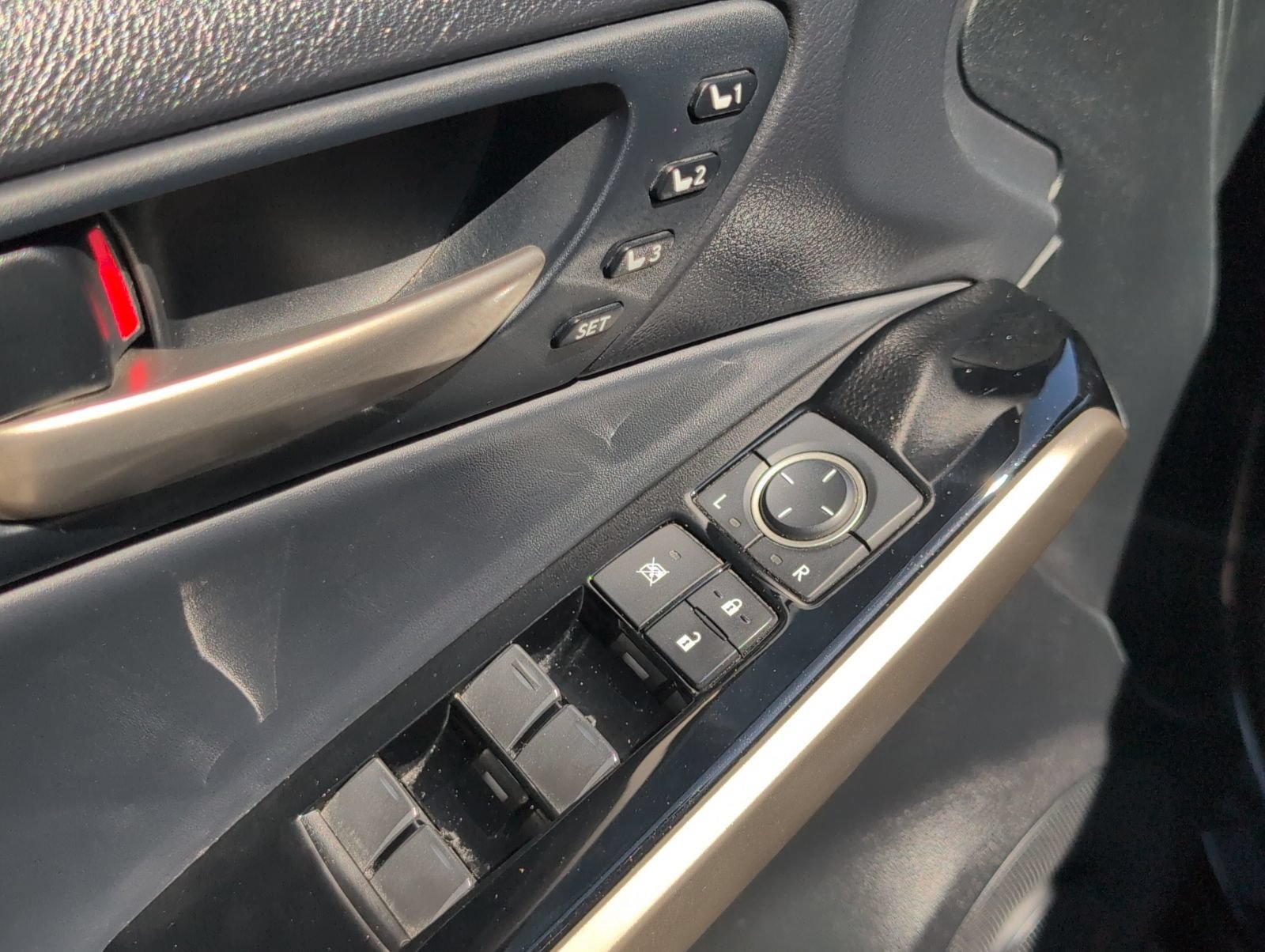 Used 2020 Lexus IS 300 w/ Premium Package RWD image 6