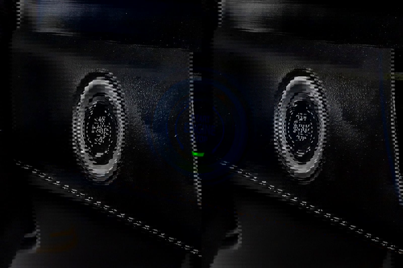 Used 2024 Cadillac Escalade Sport Platinum w/ LPO, ONYX Package AWD/4WD image 22