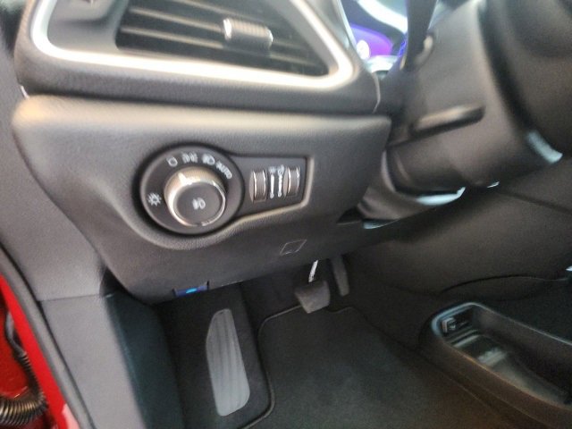 New 2026 Chrysler Pacifica Select image 32