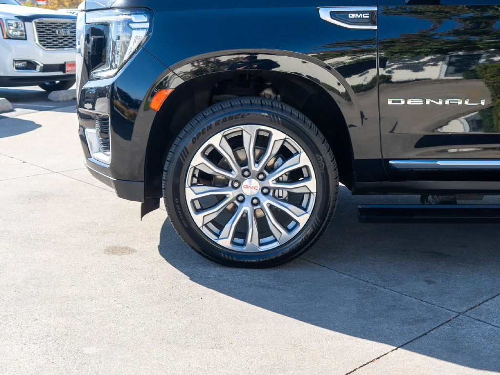Used 2022 GMC Yukon XL Denali w/ Max Trailering Package AWD/4WD image 31
