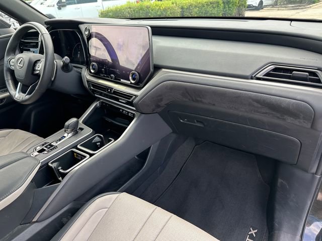 Used 2024 Lexus TX 500h AWD w/ Technology Package image 13