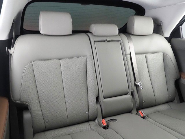 Used 2024 Hyundai Ioniq 5 Limited image 16