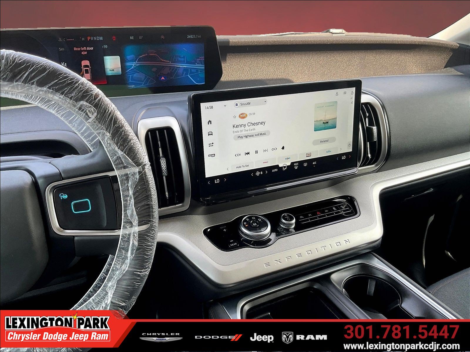 Used 2025 Ford Expedition Max Active AWD/4WD image 9