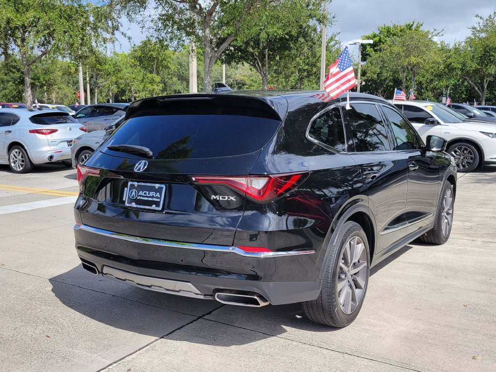 Used 2025 Acura MDX w/ Technology Package FWD image 7