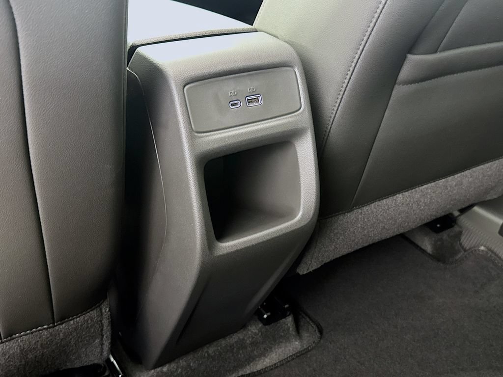 New 2026 Chevrolet Trax RS w/ Sunroof Package FWD image 26