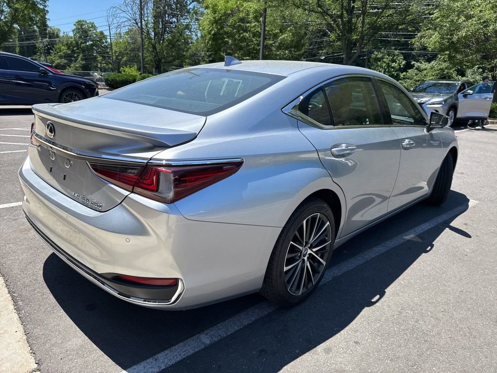 Used 2022 Lexus ES 250 w/ Premium Package AWD/4WD image 8