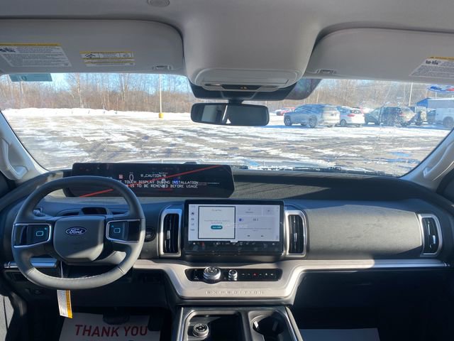 New 2026 Ford Expedition Active image 20