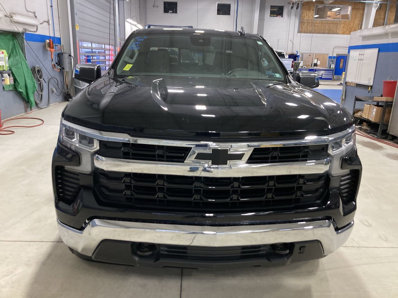 Used 2025 Chevrolet Silverado 1500 LT w/ All Star Edition Plus AWD/4WD image 2