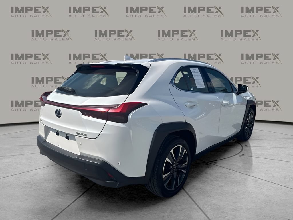 Used 2020 Lexus UX 200 w/ Premium Package FWD image 3
