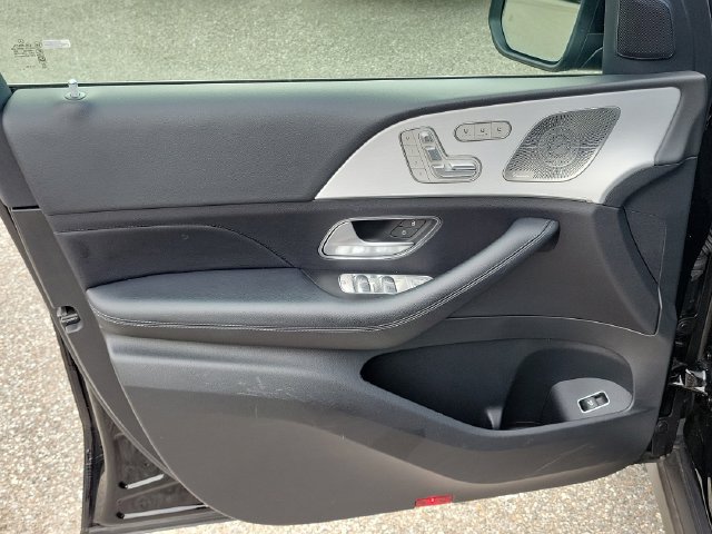 Used 2025 Mercedes-Benz GLE 350 4MATIC image 19