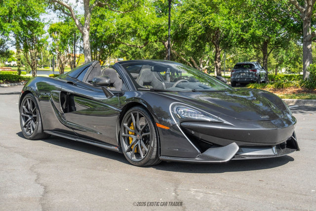 Used 2018 McLaren 570S Spider image 12