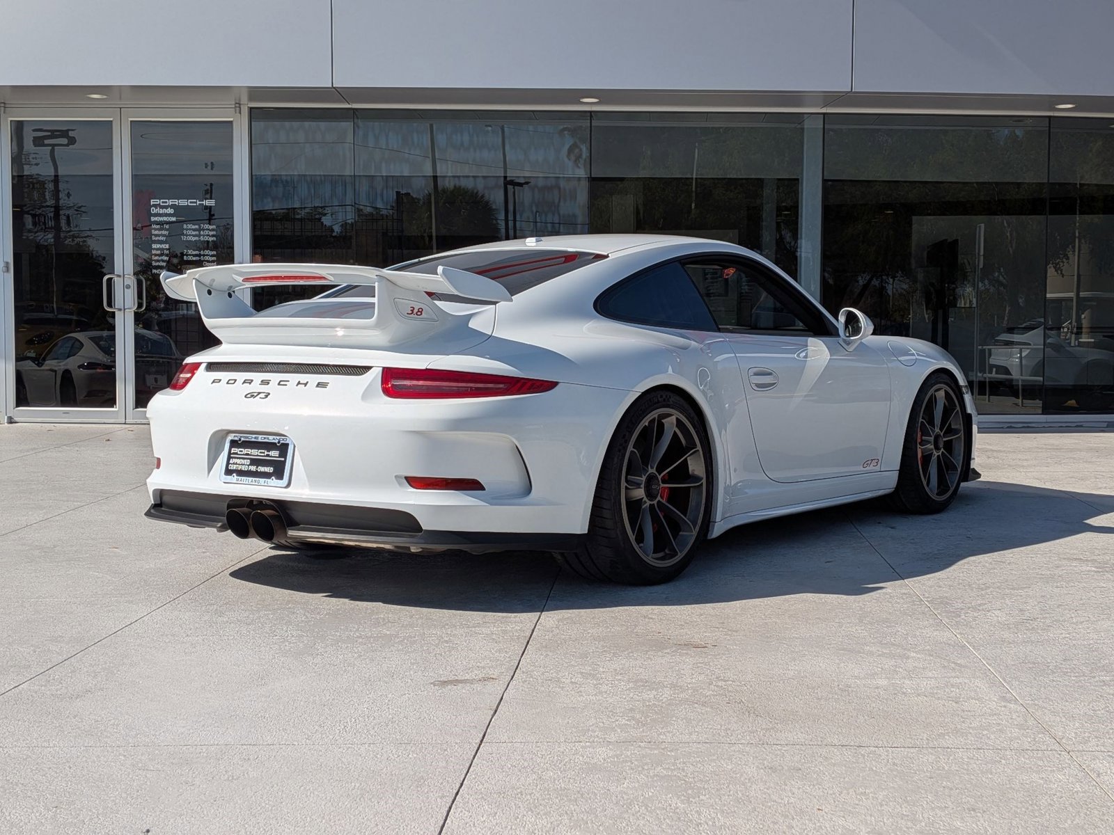 Used 2015 Porsche 911 GT3 image 9