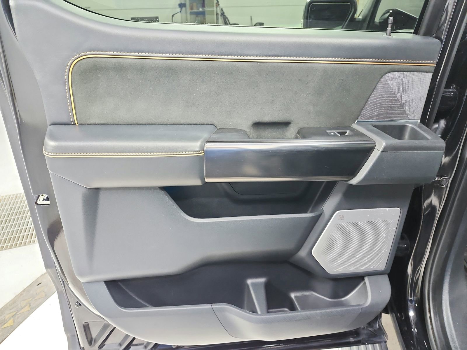 Used 2021 Ford F150 Platinum w/ Equipment Group 701A High image 39