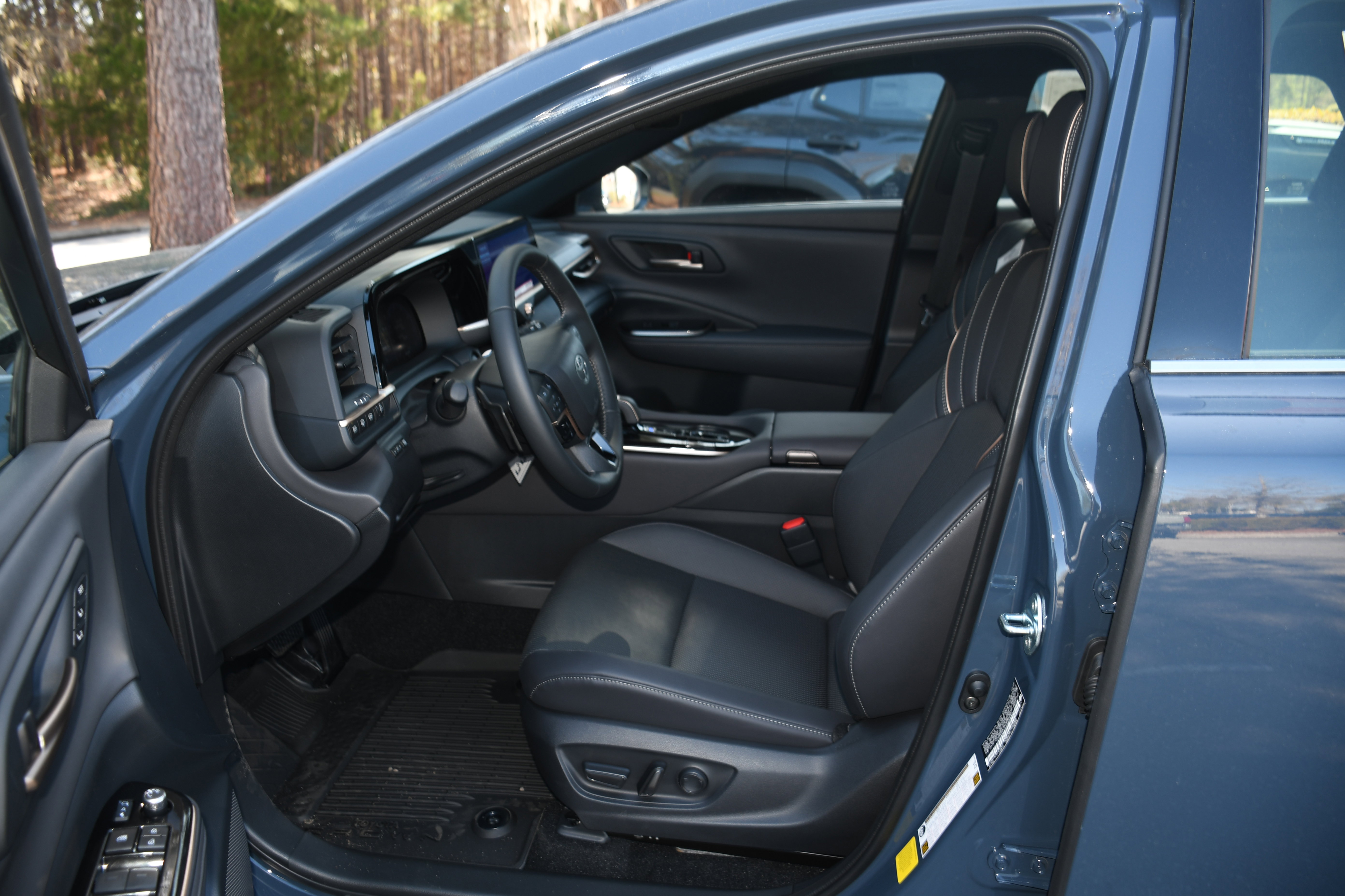 New 2026 Toyota Crown Signia image 3