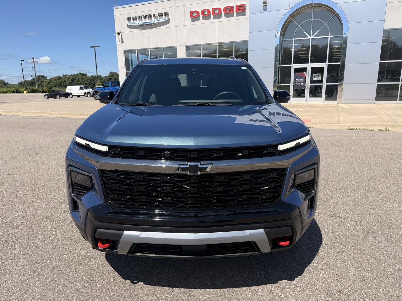 Used 2025 Chevrolet Traverse Z71 w/ Driver Confidence Package AWD/4WD image 8