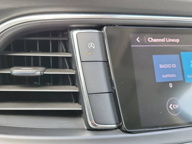 Used 2022 Buick Enclave Essence w/ Experience Buick Package FWD image 20