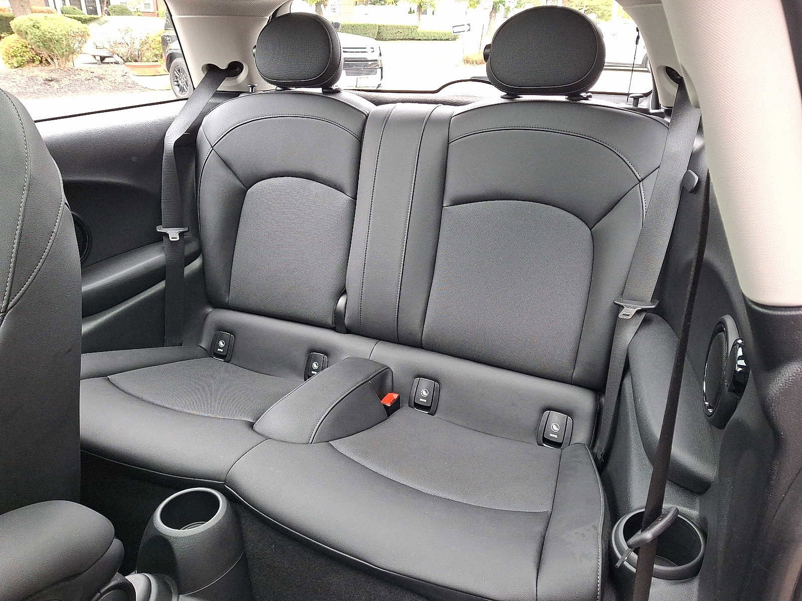 Certified 2024 MINI Cooper SE image 10