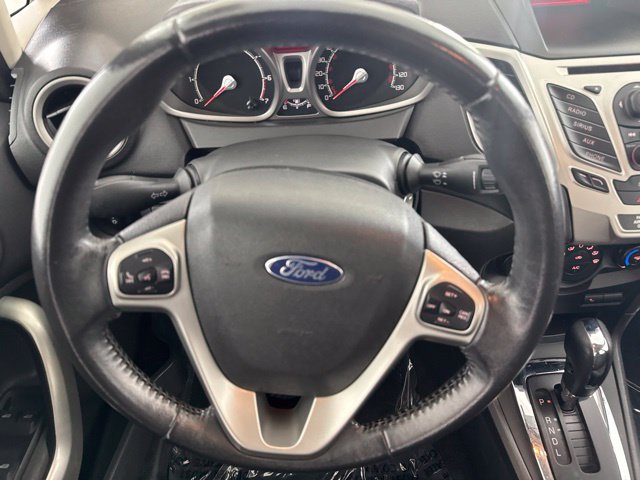 Used 2013 Ford Fiesta SE FWD image 26