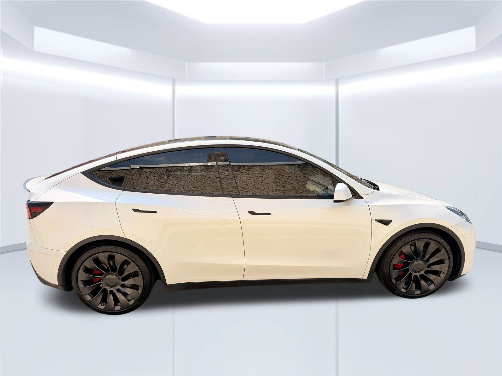 Used 2021 Tesla Model Y Performance AWD/4WD image 4