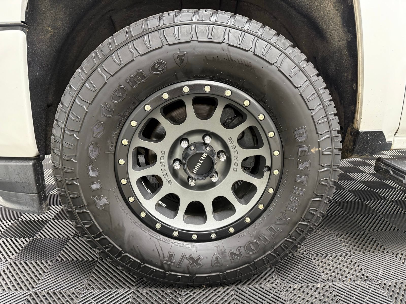 Used 2018 Chevrolet Silverado 1500 LT w/ All Star Edition AWD/4WD image 28