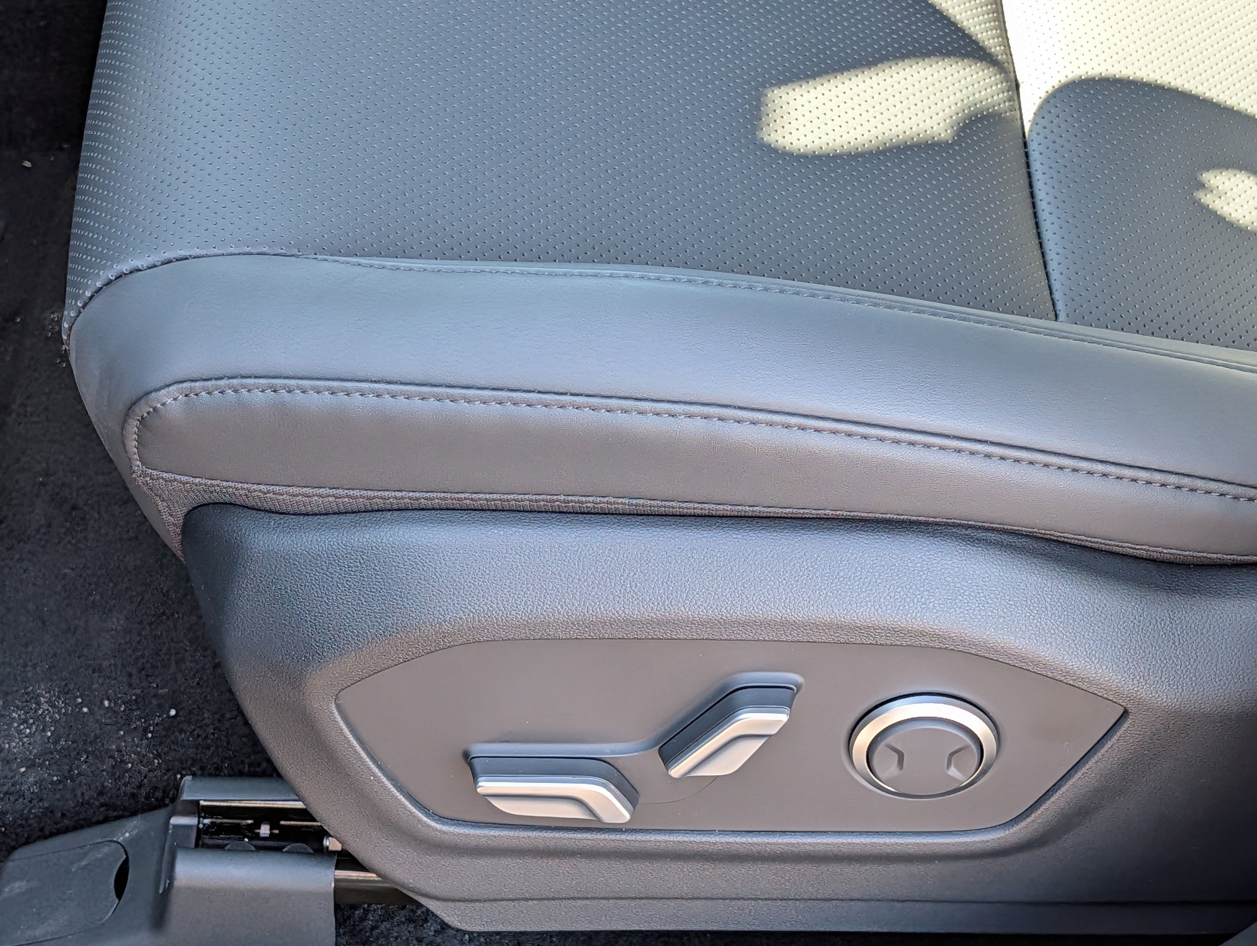 New 2026 Hyundai Santa Fe SEL image 13