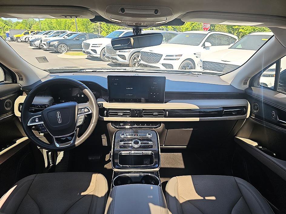 Used 2023 Lincoln Nautilus Reserve w/ Equipment Group 201A FWD image 34