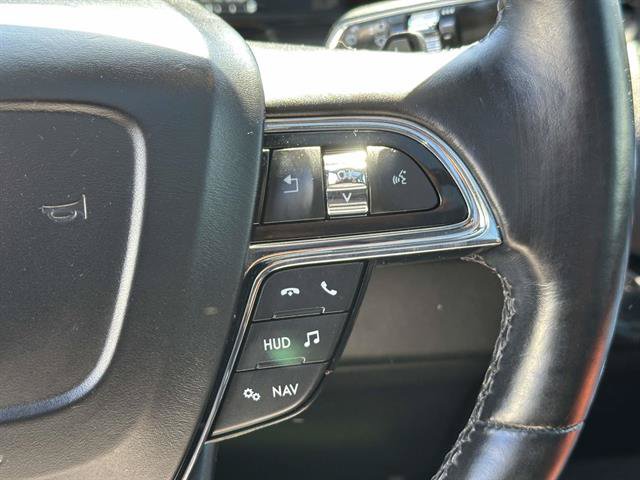 Used 2021 Lincoln Navigator Reserve AWD/4WD image 39