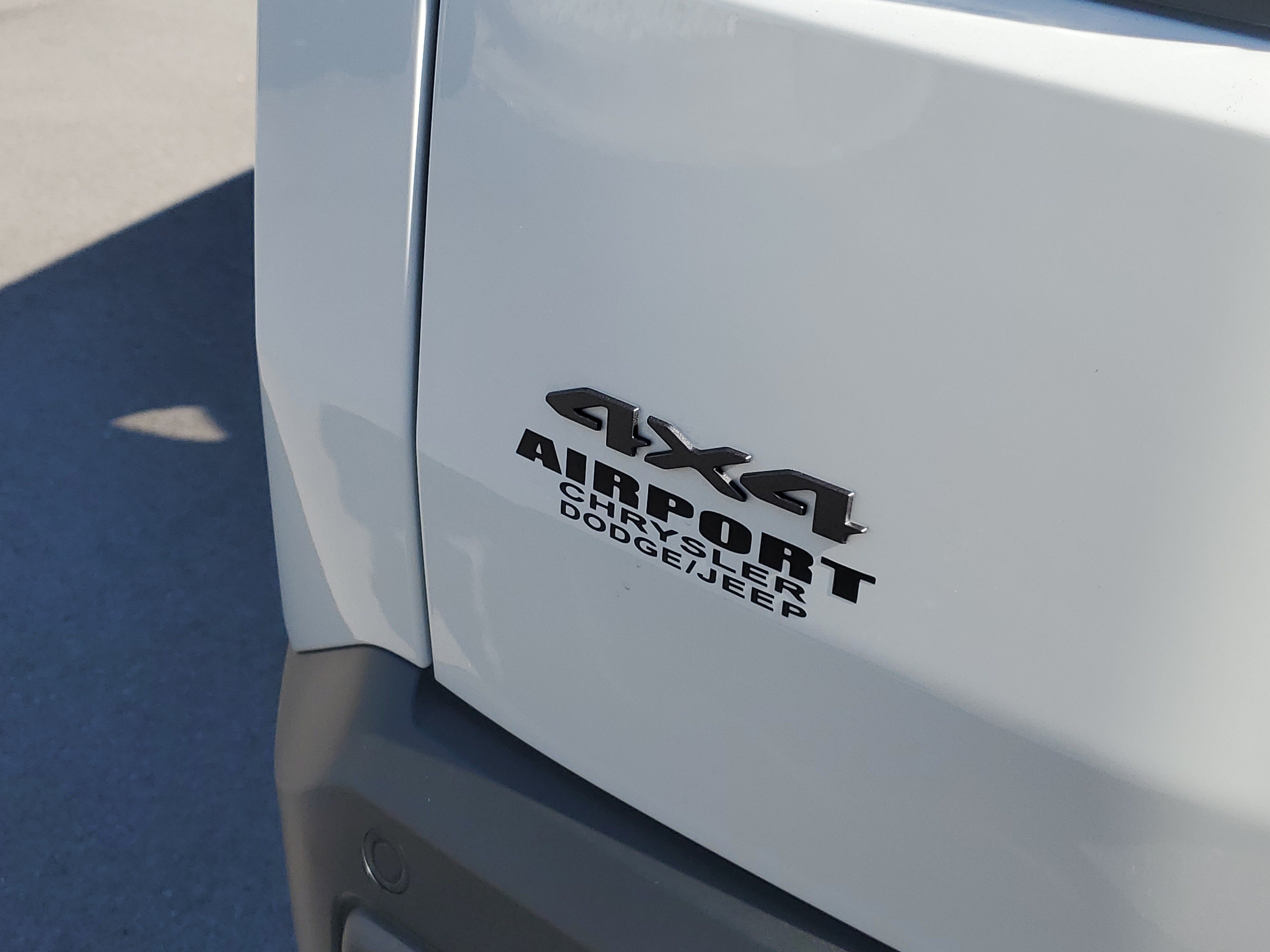 New 2026 Jeep Cherokee Overland AWD/4WD image 7