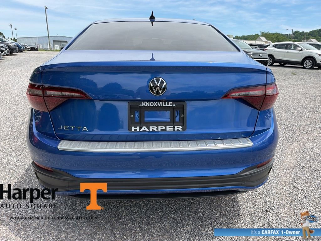Used 2023 Volkswagen Jetta Sport FWD image 4