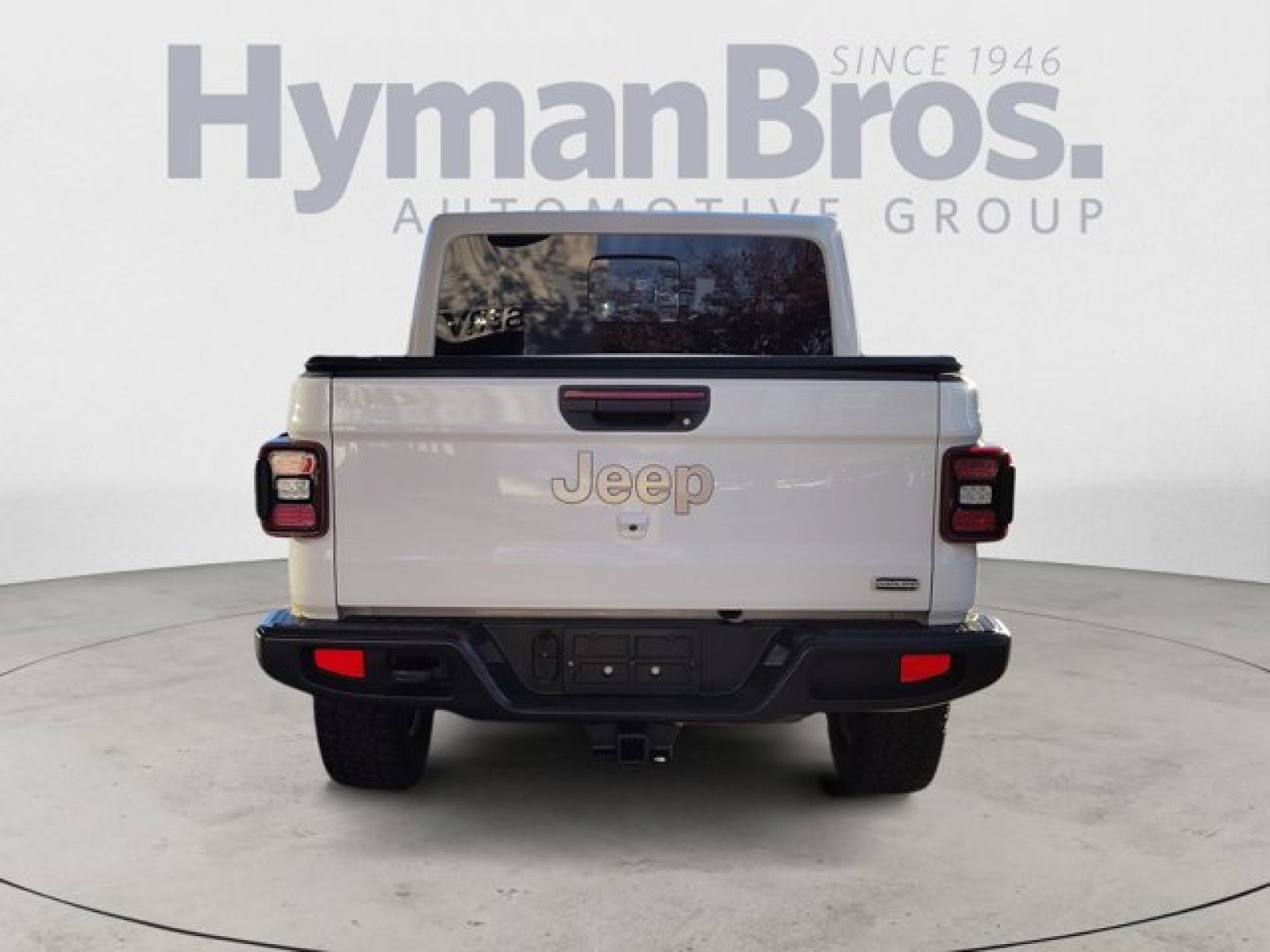 Used 2020 Jeep Gladiator Overland image 4