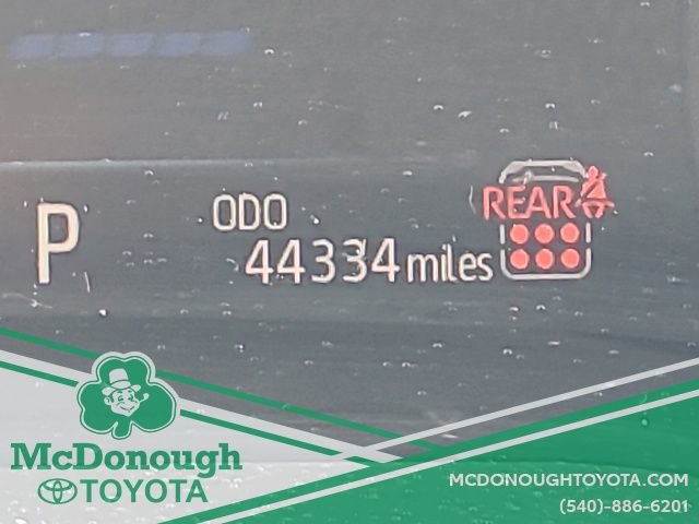 Certified 2025 Toyota Sienna XLE FWD image 19