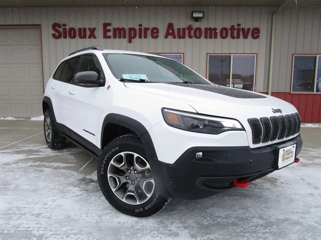Used 2020 Jeep Cherokee Trailhawk w/ Cold Weather Group