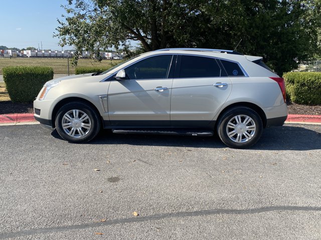 Used 2016 Cadillac SRX Luxury w/ Driver Awareness Package FWD image 9