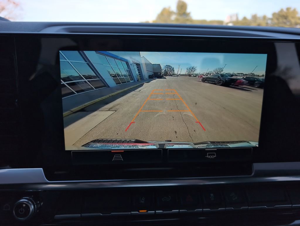 Used 2025 GMC Sierra 2500 SLE w/ SLE Value Package; image 21