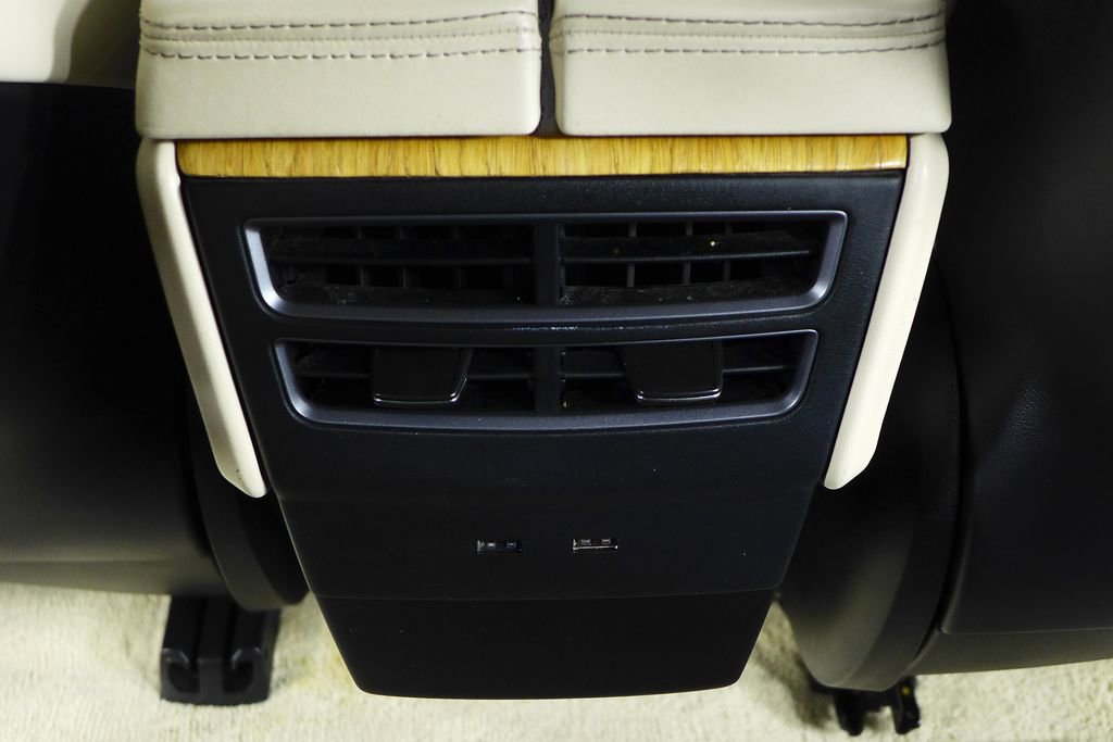 Used 2018 Tesla Model S 75D AWD/4WD image 24